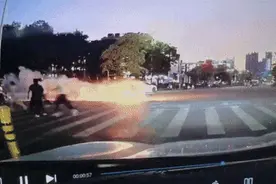 电动车骑行中爆燃，外卖小哥重度烧伤进ICU，车刚买才5天图片