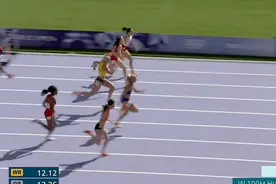 奥运家书③丨吴艳妮母亲：谢谢你能捂着耳朵，勇敢坚定地证明自己图片