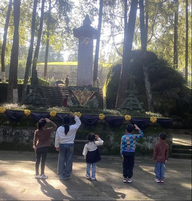 首个秋假持续升温，巴中玩嗨啦！