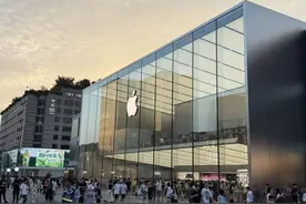 iPhone 17要来了，富士康招工热潮应对量产，概念股大涨图片