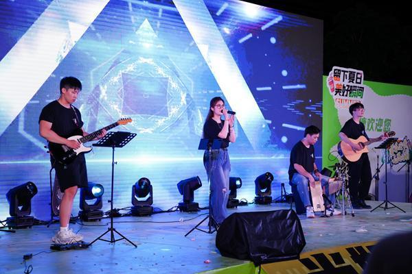 惠安黄塘镇“趣享乐”夏夜青春市集火热开市