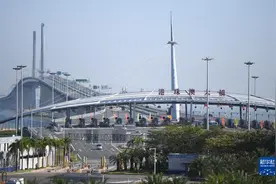 港珠澳大桥游开通图片