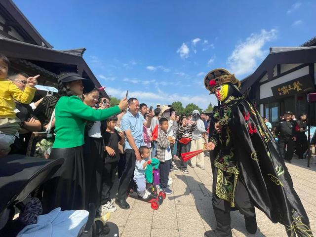 双节·畅游丨这个假期，“古街巡游+互动演绎”带你体验烟火宿迁