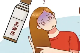 男子1个月染发4次致头发大量脱落，医生建议染发烫发一年不要超过两次图片
