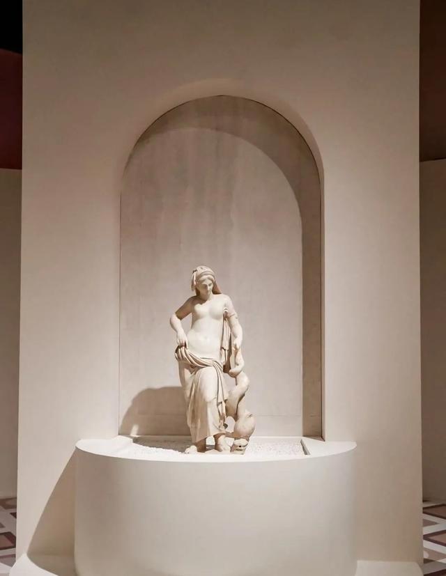 首日人人人！古罗马众神“空降”上海！不出沪看131件稀世珍品！打卡攻略→