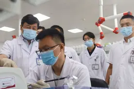 果然视频|聚焦六大方向，毓璜顶医院这个实验室为临床解难题图片