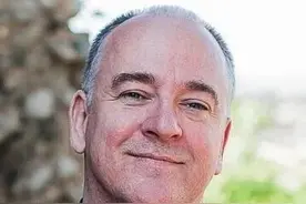 英国学者：西方世界应当欢迎“与众不同”的中国图片