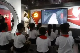 喜报！成都师范附属小学华润分校成功入选“全国中小学国防教育示范学校”图片