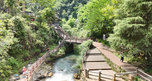来华蓥山天意谷玩溪降 85公里直达重庆“后花园”