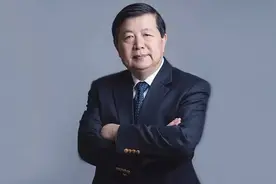 如何健全基本医保参保长效机制？专访国务院参事刘远立｜聚焦国常会图片