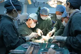 【致敬劳动者】中国医科大学附属第一医院——护佑健康为人民图片