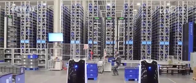 撸猫、喂养、夹豆腐，不在话下！人形机器人应用场景遍地开花 催生消费新业态