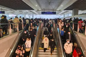 铁路上海站今迎返程客流最高峰 单日到达客流将创历史新高图片