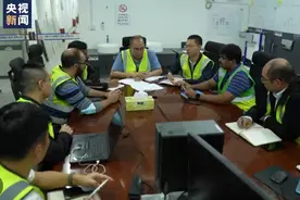 新闻特写丨全球最大单体公寓建筑背后的中国建设者图片