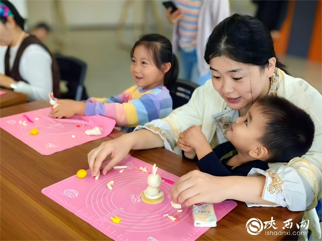 国庆中秋特辑丨陕西西安：活动多彩保障暖心 假期氛围感拉满