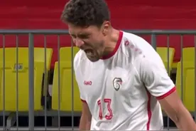 国足主场0-1不敌叙利亚，对手轰出世界波后做出C罗招牌庆祝动作！图片