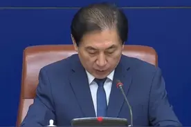 济南机场二期改扩建工程建成后拥有4条跑道，8000万人次吞吐量图片