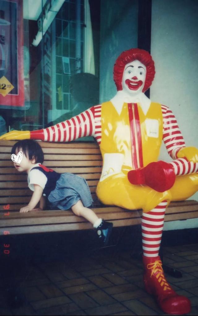 99%的家庭相册里	，都有“童年阴影”照片？