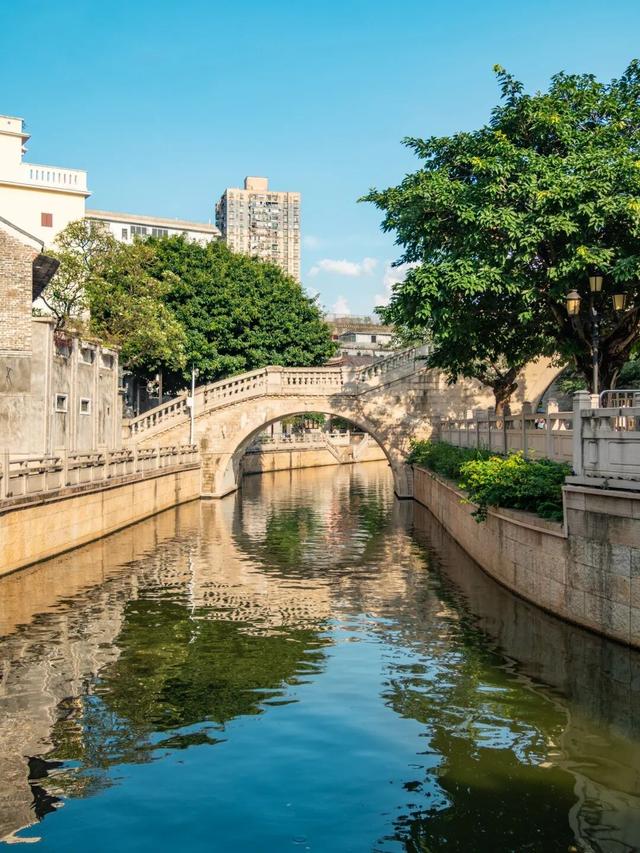 没想到，广州这里藏着“时空隧道”
