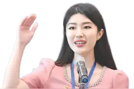 发音地道 回答机智 还有强大“后援团”图片