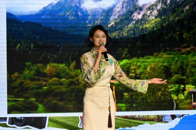 九寨沟县文旅惊艳亮相西塘汉服文化周：“浙里阿坝石榴红，嘉善九寨一家亲”共绘东西协作新图景