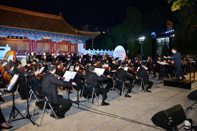 网络中国节·七夕 | 交响民乐齐鸣 花香星空为伴 昆明文庙七夕活动让历史空间焕发新活力