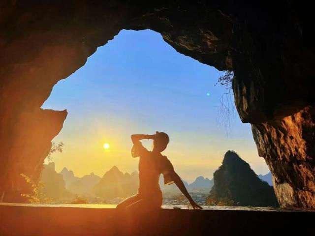 国庆必看！跟着诗词游桂林叠彩山，登高全攻略