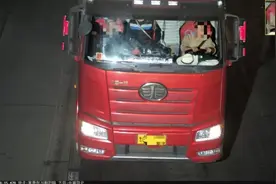只要胆子大，C1也敢开半挂？！图片