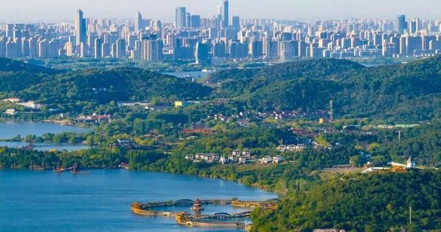 水做的无锡，如何去读？