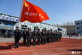 超燃大片！青岛特警猎鲨突击队开展实战大练兵图片