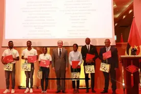 内图大学孔子学院20名学生荣获“中国大使奖学金”图片