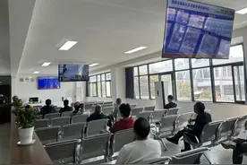 郑州出租汽车驾驶员从业资格证实现“即考即发证”图片