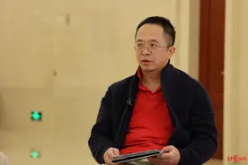 对话全国政协委员周鸿祎：AI不会淘汰人，用AI的人会淘汰不用AI的人图片