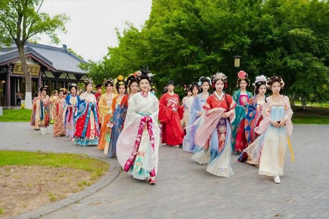 十一盐城玩法解锁！8天不重样！