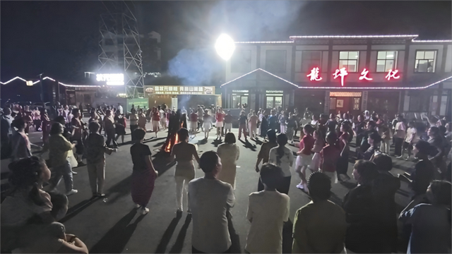 享清凉、品文化！保康龙坪镇消夏活动点燃文旅热情