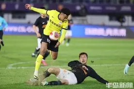 进攻受阻却遇“升班马”之战，青岛西海岸队本轮客场挑战深圳新鹏城图片