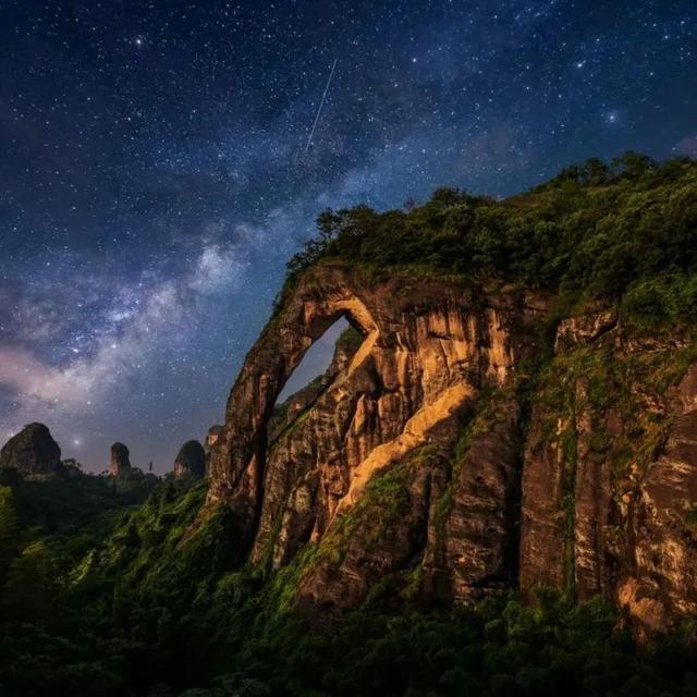 打卡如画江西，感受“赣超”活力