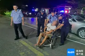一男子被毒蛇咬伤 昌江警方3分钟送达就医图片
