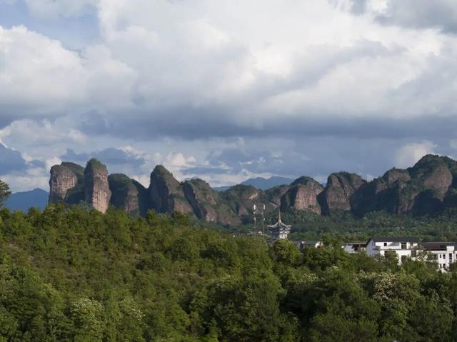 谁说冬天只有冷？龙虎山第一个不服！