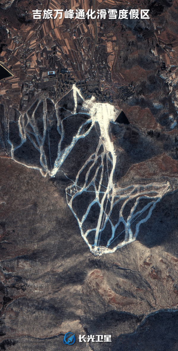 “吉林一号”卫星新闻｜60万米高空瞰吉林热雪开板