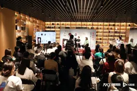 50岁从零开始，晓雪新书《优雅转身》讲述重启人生的勇气图片