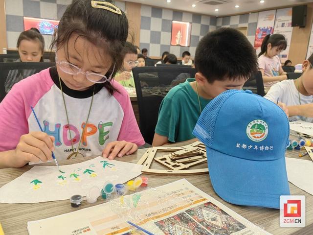自贡世界地质公园公益研学走进中国彩灯博物馆