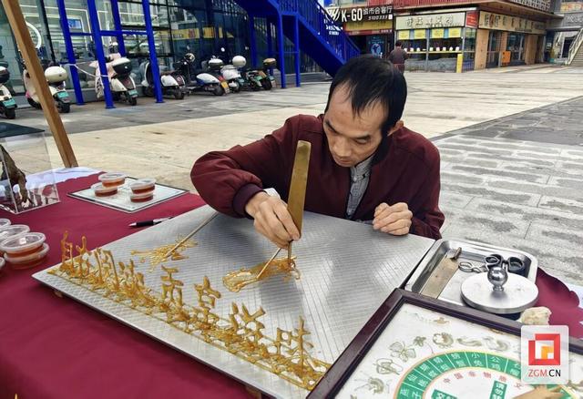 沉浸式游园点燃阅读热情 2025天府书展自贡“文化市集”火热开市