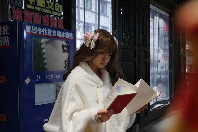 打卡主题邮局丨从五大道、石泉老街到金华校园  全国主题邮局变身“时光驿站”