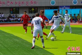 “青超联赛”迎来黄南赛区首场比赛图片