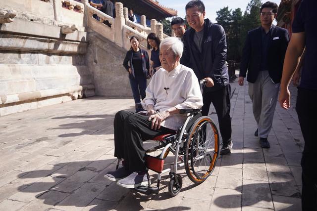老一辈“文化宫人”李滨声 回忆七十年前文化宫的文化往事
