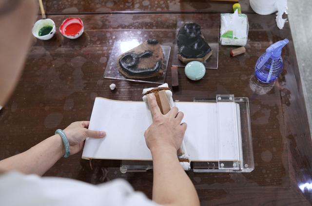 荣宝斋“木版水印”：完美复制传世名画