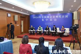 代表请回答｜杨恩兰：为农作物把好脉，为农民服好务图片