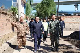 王心宇调研饮用水水源地保护和农村垃圾处置体系建设图片