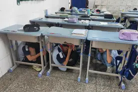 重庆渝北：双凤桥街道长翔路社区开展防灾减灾应急演练图片